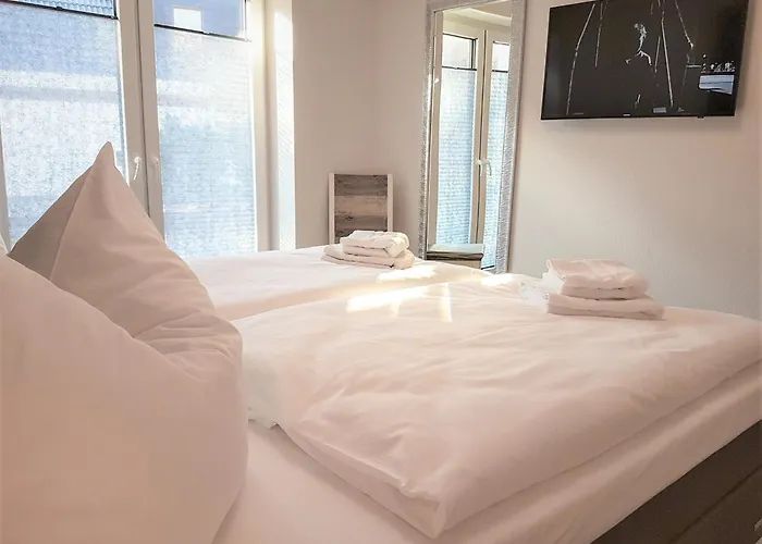 Bernstein Mare Rose 2 Büsum